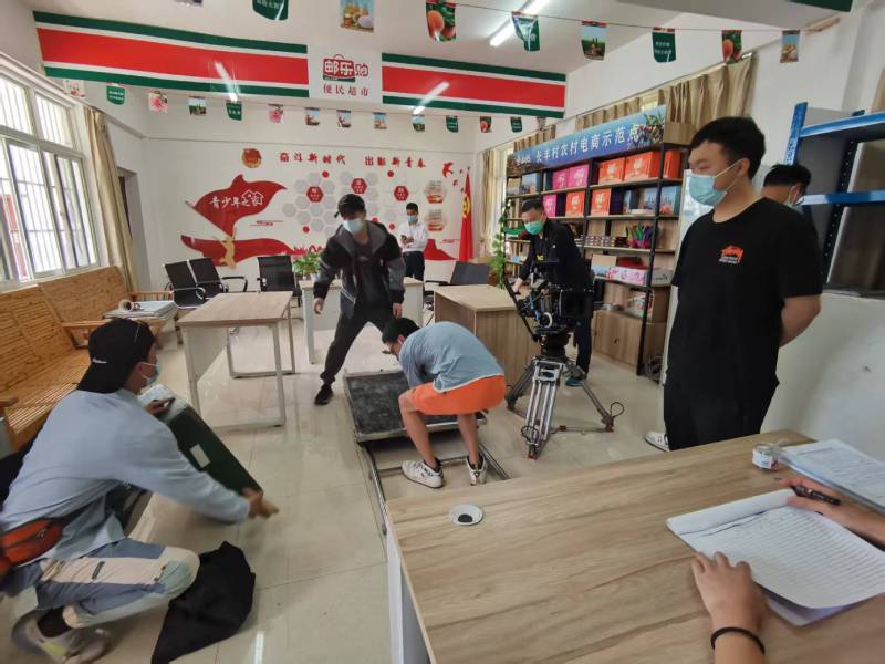 追星女孩心理学分析报告：忻州广告片拍摄公司揭秘饭圈应援式传播逻辑